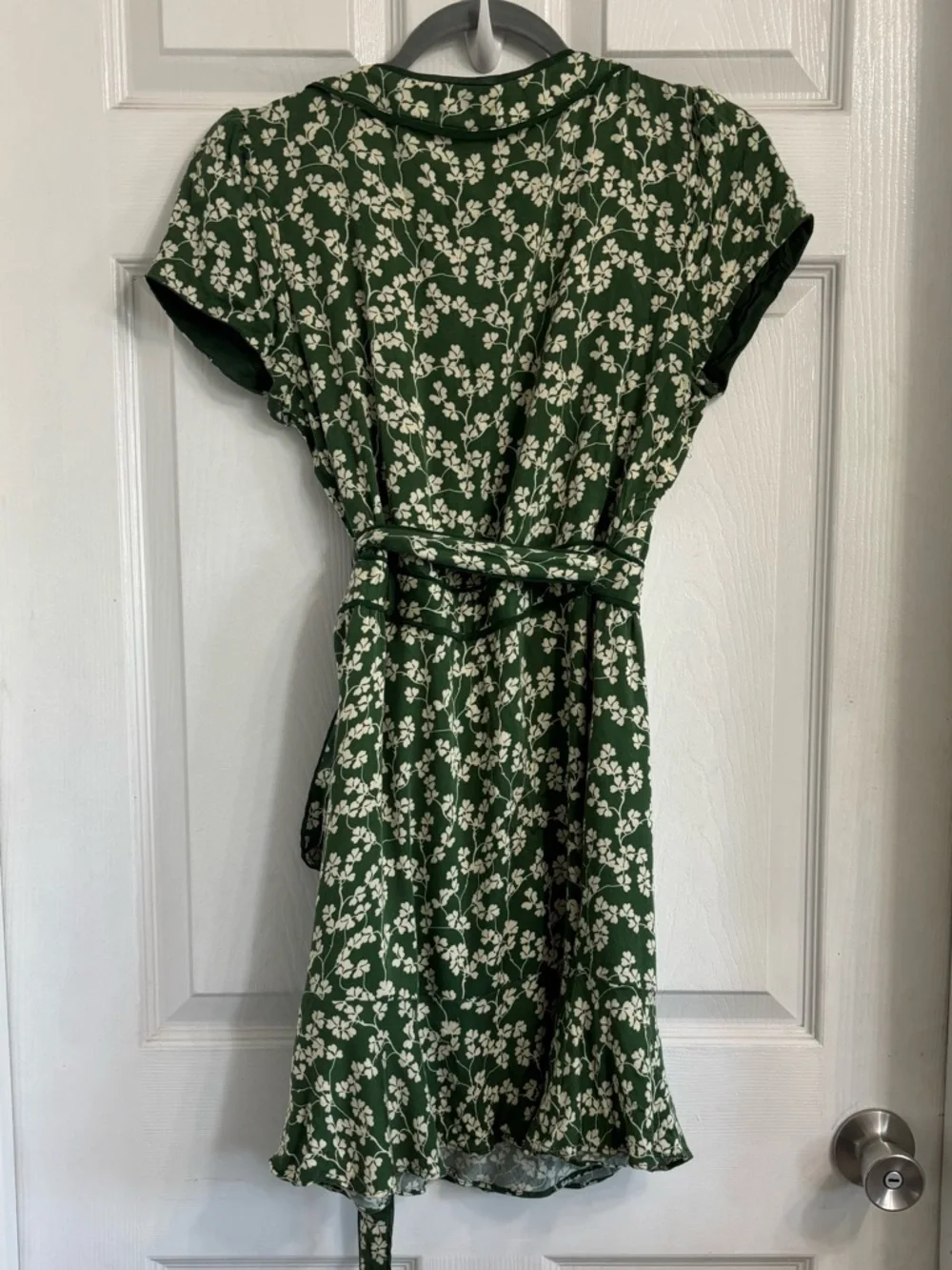 Kimchi Blue Green Floral Wrap Mini Dress Size Small Ruffle Hem - Picture 3 of 4